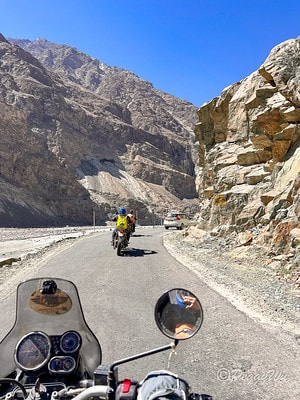 20251013-mej7e 20251013-mej7e