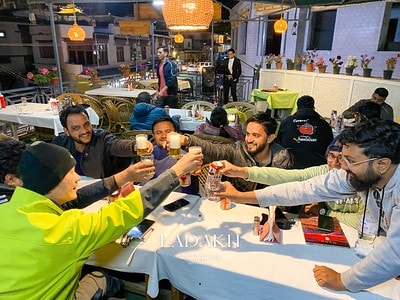 20251013-qv27g 20251013-qv27g