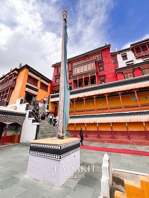 20251013-tje3t 20251013-tje3t