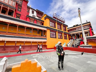 20251013-xr7x9 20251013-xr7x9