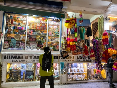 20251013-z0awa 20251013-z0awa