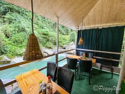 20251013-4ze9i 20251013-4ze9i