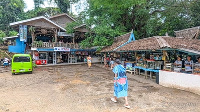 20251013-i0j9b 20251013-i0j9b