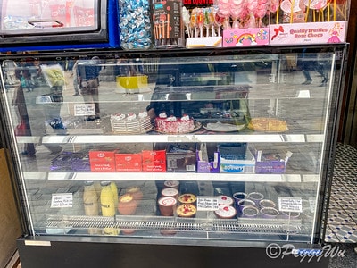 20251013-yfr1r 20251013-yfr1r