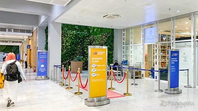 20251013-yp75c 20251013-yp75c