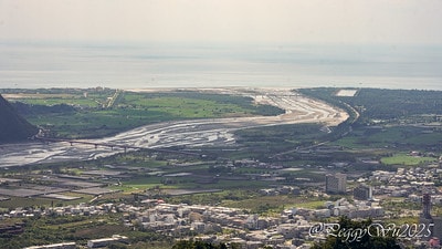 20251013-4uprl 20251013-4uprl