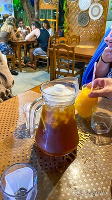 20251013-uvj4c 20251013-uvj4c