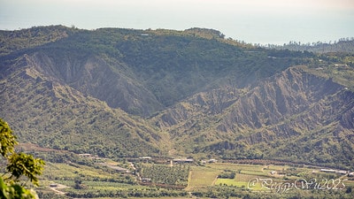 20251013-uwy2m 20251013-uwy2m