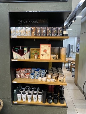 20251013-x4bnw 20251013-x4bnw