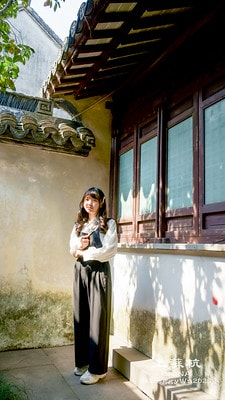 20251013-21n7u 20251013-21n7u