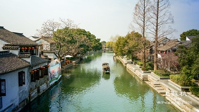 20251013-3ot8u 20251013-3ot8u