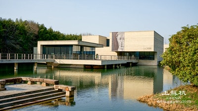 20251013-6xu1u 20251013-6xu1u