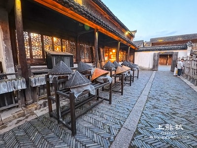 20251013-7uox0 20251013-7uox0