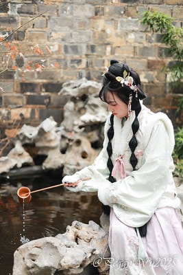 20251013-8c8k4 20251013-8c8k4