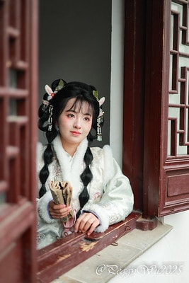 20251013-flot0 20251013-flot0