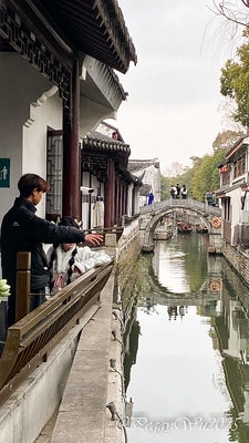 20251013-fzfoi 20251013-fzfoi