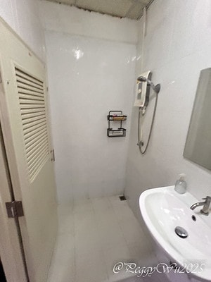 20251013-o0tef 20251013-o0tef