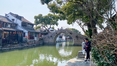 20251013-r1dxx 20251013-r1dxx