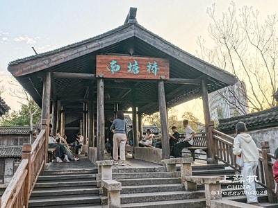 20251013-rbm8f 20251013-rbm8f