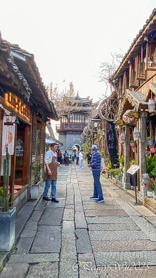 20251013-s9w0f 20251013-s9w0f