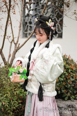 20251013-tx9ik 20251013-tx9ik