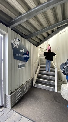 20251013-23ues 20251013-23ues