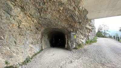 20251013-2b1g6 20251013-2b1g6