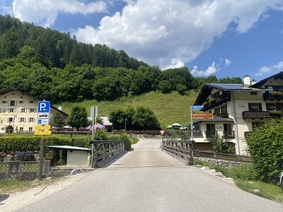 20251013-3up6m 20251013-3up6m