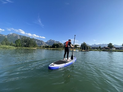 20251013-4q6zv 20251013-4q6zv