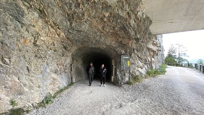 20251013-99ywj 20251013-99ywj