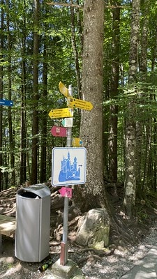 20251013-9bjrz 20251013-9bjrz