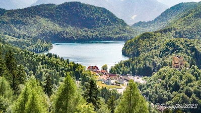 20251013-9hjwc 20251013-9hjwc