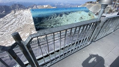 20251013-chw9o 20251013-chw9o