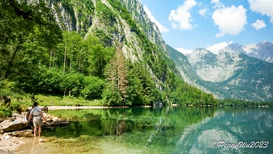 20251013-cyr5h 20251013-cyr5h