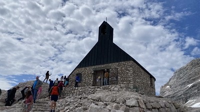 20251013-fq7zw 20251013-fq7zw