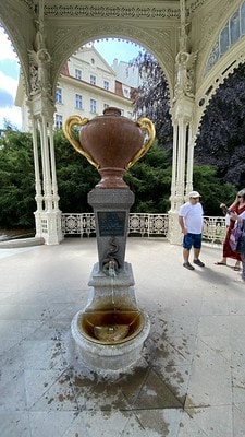 20251013-gini6 20251013-gini6