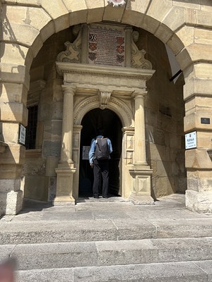 20251013-h2nvf 20251013-h2nvf