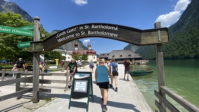 20251013-iz5rm 20251013-iz5rm