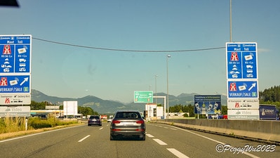 20251013-jtw4p 20251013-jtw4p