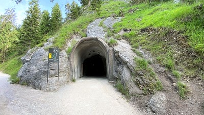 20251013-k0bf0 20251013-k0bf0