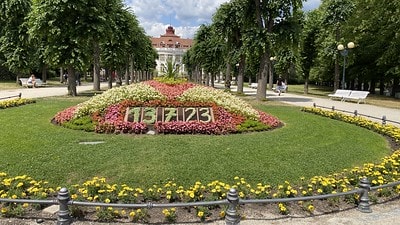 20251013-mxhq6 20251013-mxhq6