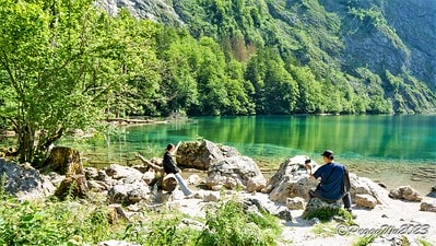 20251013-n1xyb 20251013-n1xyb