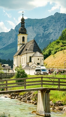 20251013-psn9q 20251013-psn9q