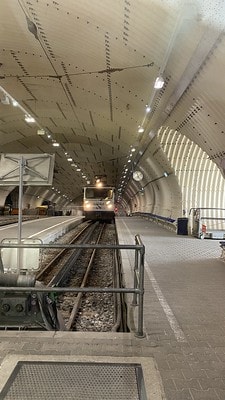 20251013-qq89u 20251013-qq89u