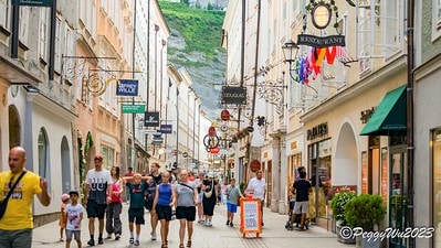 20251013-t1a2q 20251013-t1a2q