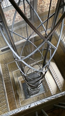 20251013-tptz7 20251013-tptz7