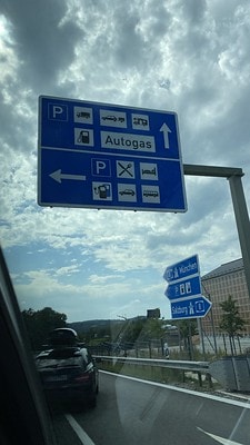 20251013-u055y 20251013-u055y