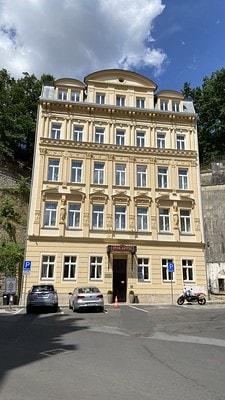 20251013-uy29a 20251013-uy29a