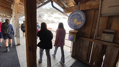 20251013-uyez1 20251013-uyez1