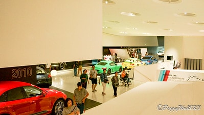 20251013-v0mqs 20251013-v0mqs